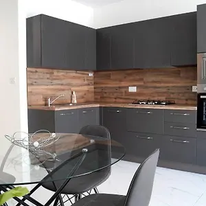 Appartamento Luxurious Next To The Sea, Gzira