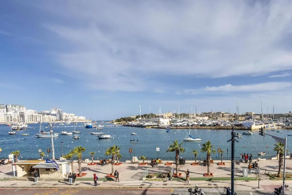 Large & Modern 3Br Seafront Apartment With Large Balcony - Close To Saint Julian'S, Sliema, & Manoel Island Gżira